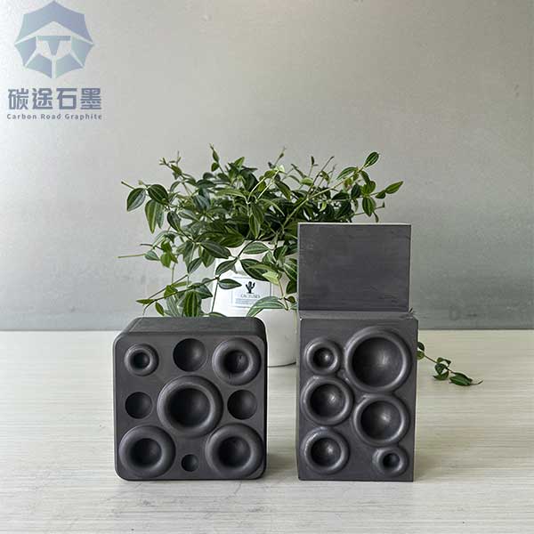 Precision graphite mold